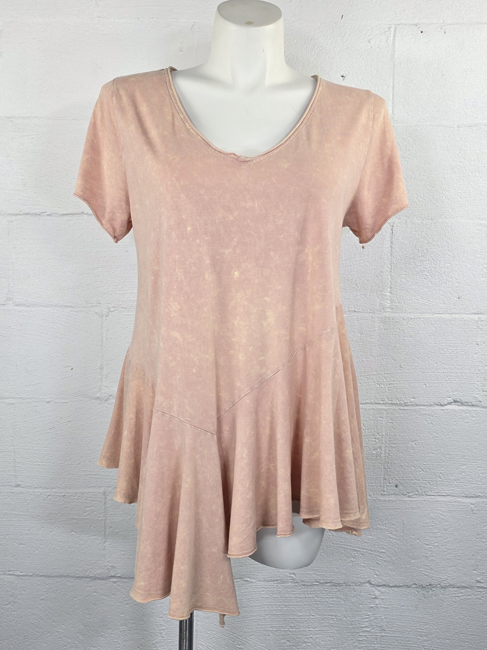 Eri + Ali Anthropologie Pink Mineral Wash Asymmetrical Peplum V-Neck Cotton Tee